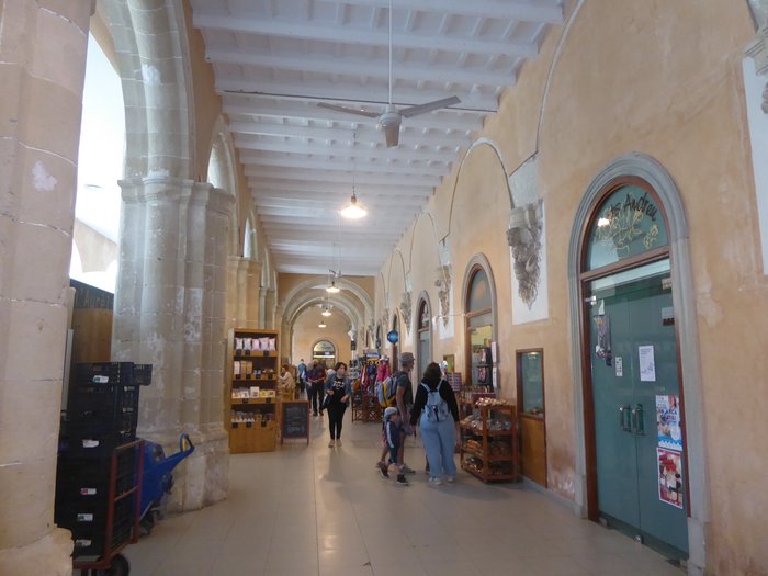 Imagen 9 de Mercat Des Claustre