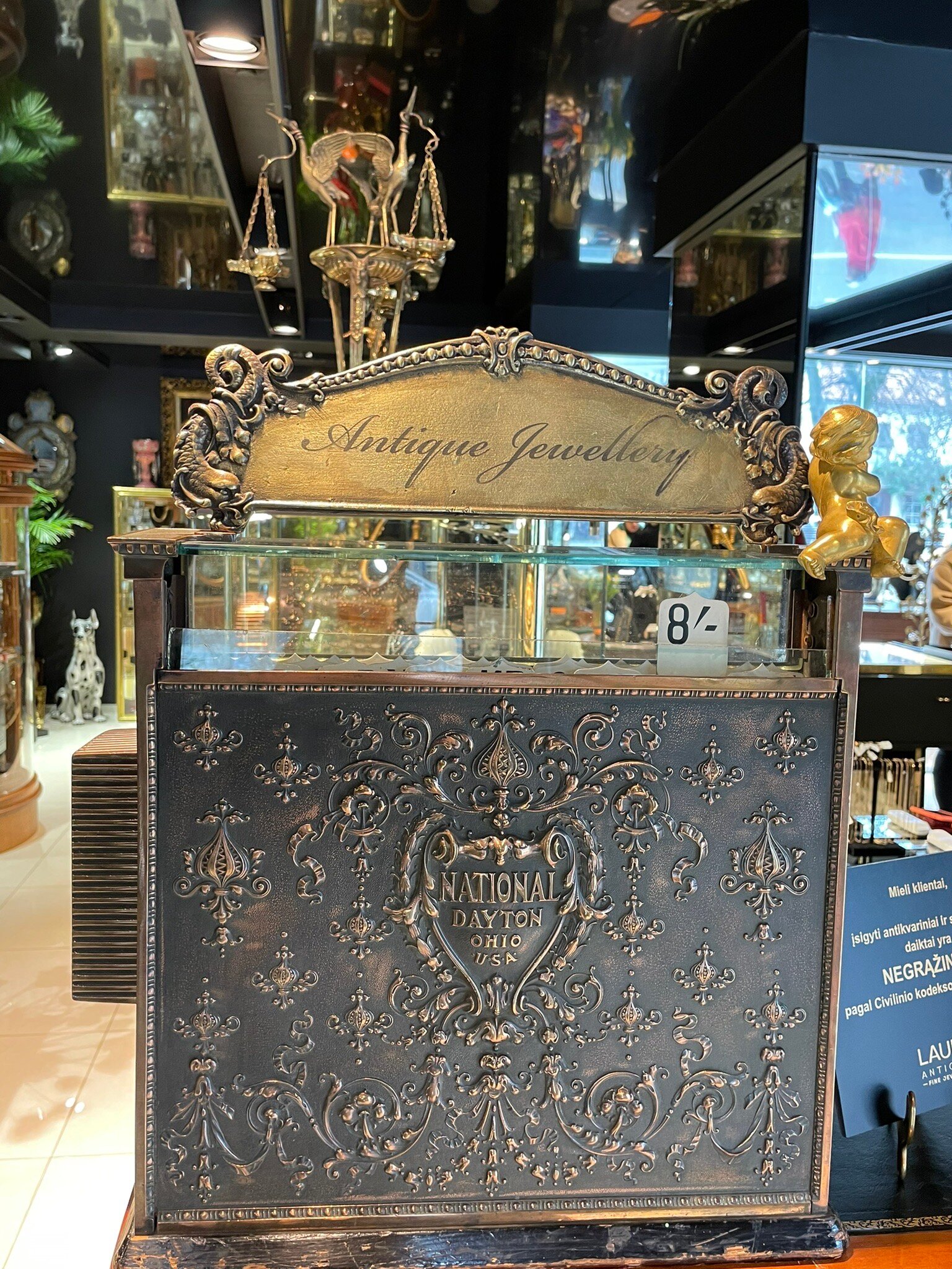 Antique jewellery boutique hotsell
