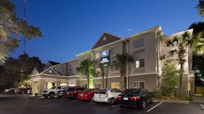 BEST WESTERN PATRIOTS POINT - Updated 2024 Prices & Hotel Reviews ...