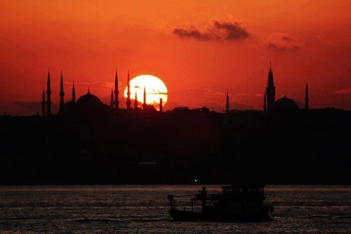 2024 (Estambul) Crucero Guiado Corto Al Atardecer Por El Bósforo