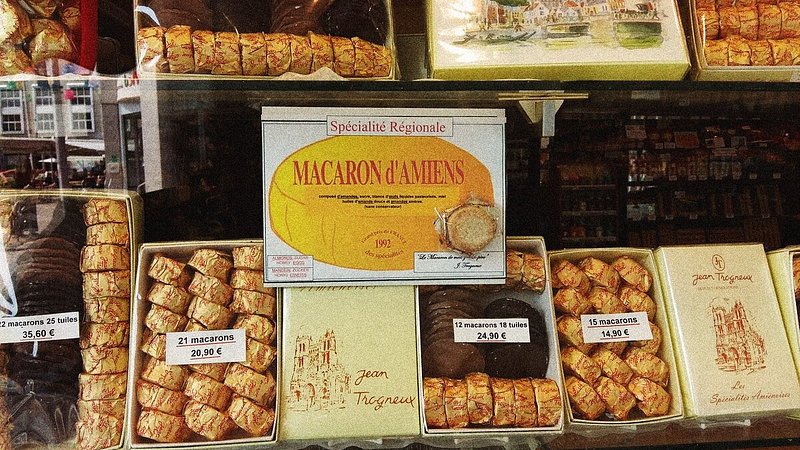 Les fameux macarons d'Amien à la boutique Jean Trogneux