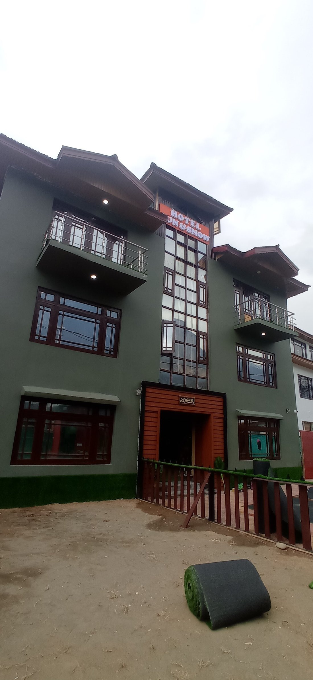 HOTEL SUN AND SNOW Updated 2024 Prices & Reviews (Pahalgam, Kashmir)