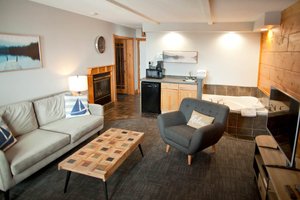 Room & Suite