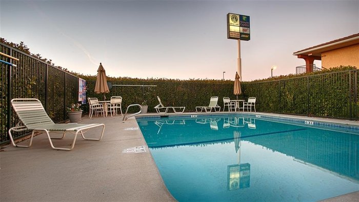 Best Western Willows Inn Pool Pictures & Reviews - Tripadvisor