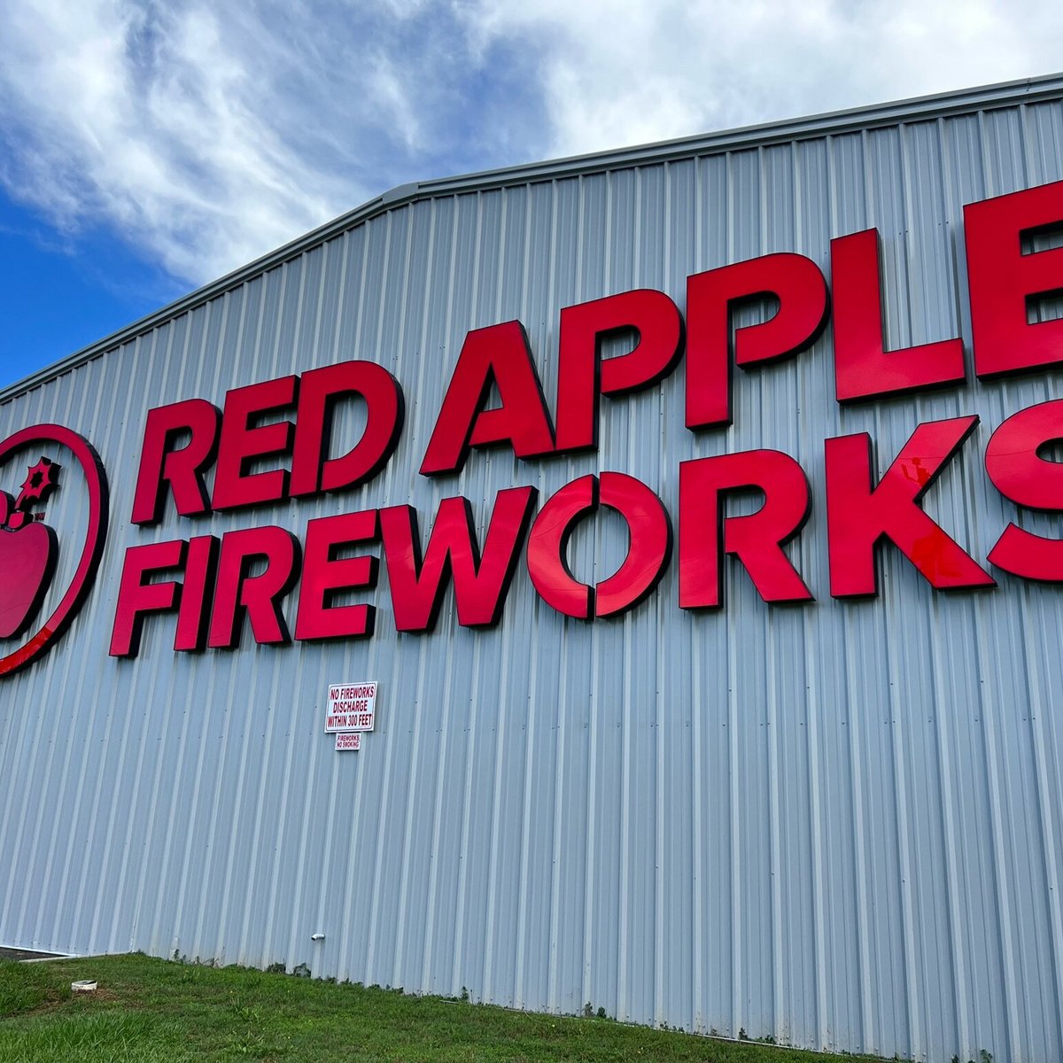 Red Apple Fireworks (Valdosta) All You Need to Know BEFORE You Go