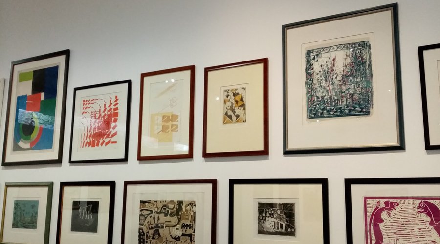 Collezione ricca di dipinti al Museu de Arte Contemporanea - Museo do Chiado - Lisbona, aprile 2022