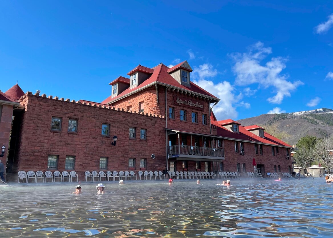 Glenwood Hot Springs Resort Glenwood Springs Colorado Tarifs 2022   The Main Pool 