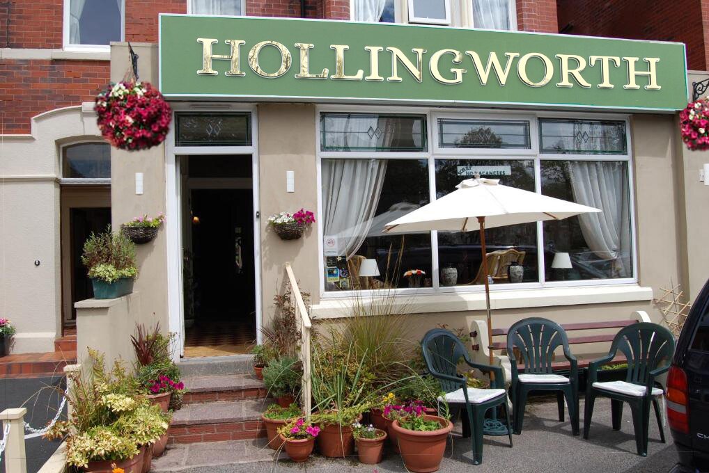 THE HOLLINGWORTH - Updated 2024 Prices & B&B Reviews (Lytham St Anne's ...