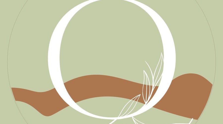 Degustar, saborear, experienciar, suspirar e receber com carinho. Quintal Gastronomico .