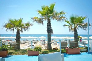 Piscina e spiaggia