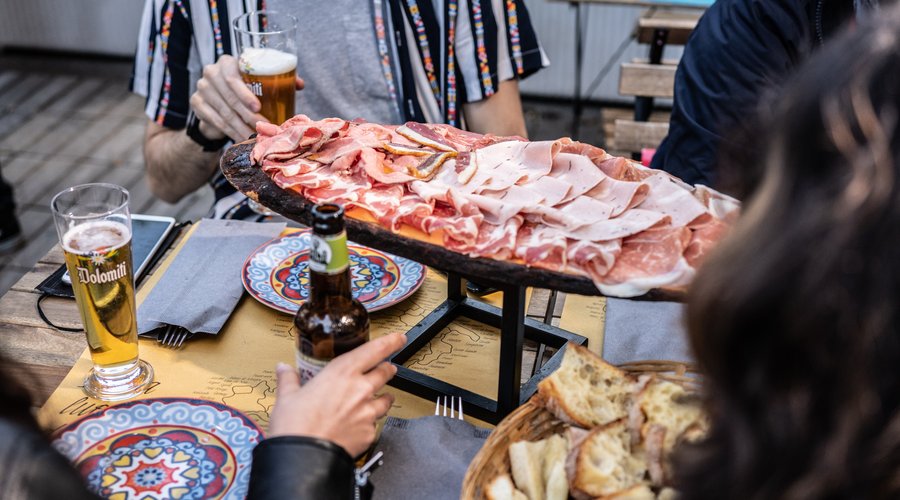 Aperitivo da Sapori Solari  La Salumeria 
