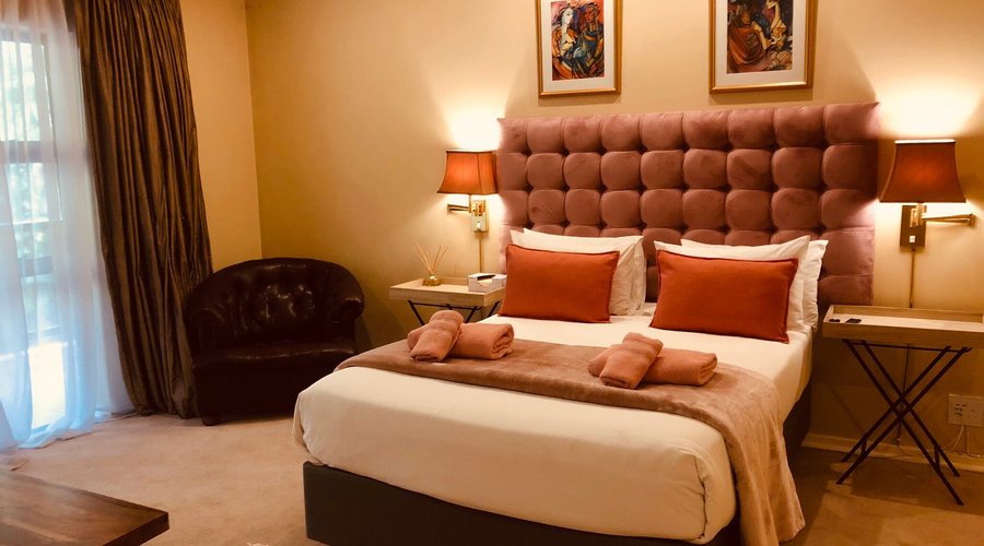 Peach Room