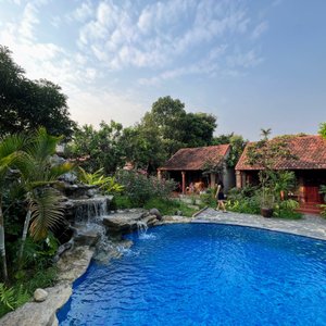 Bungalow poolside 