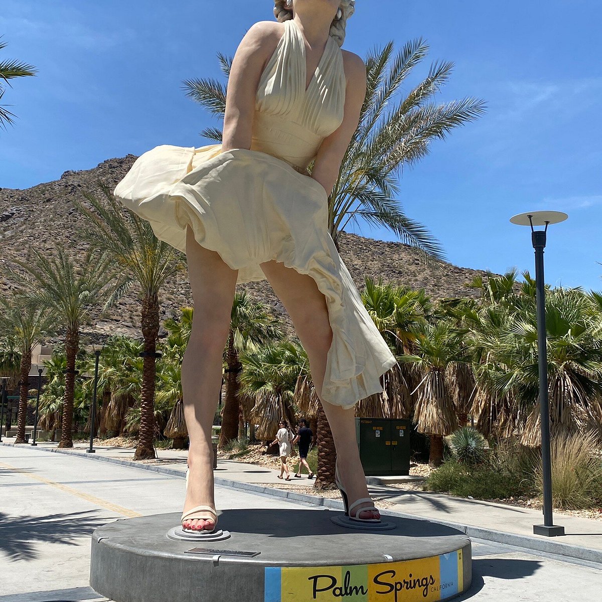 Forever Marilyn” sculpture Palm Springs