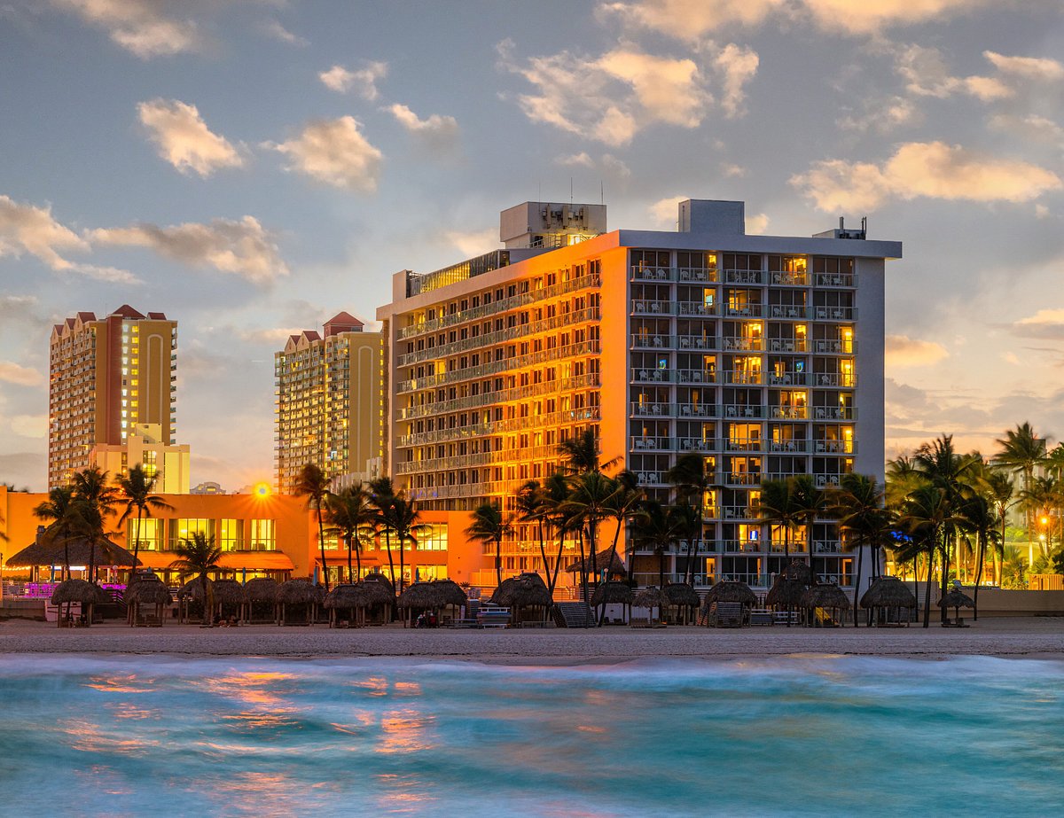 The Sunny Isles Pier  Newport Beachside Hotel & Resort