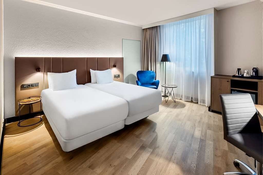 Hotel NH Luxembourg, hotel in Luxembourg City
