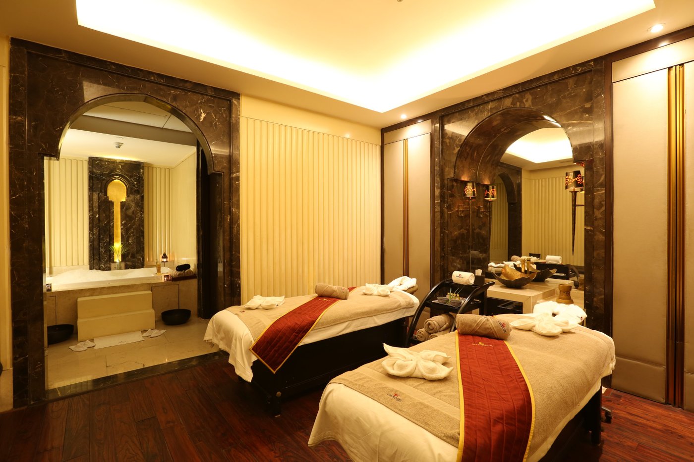 CROWNE PLAZA NEW DELHI MAYUR VIHAR NOIDA $67 ($̶8̶9̶) - Updated 2022 ...