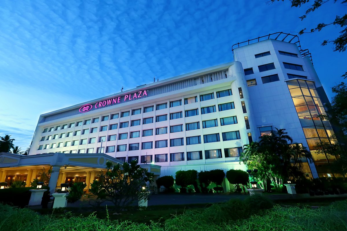 ‪Crowne Plaza Chennai Adyar Park, an IHG Hotel‬، فندق في تشيناي (مدراس)