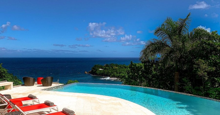 Infinity pool