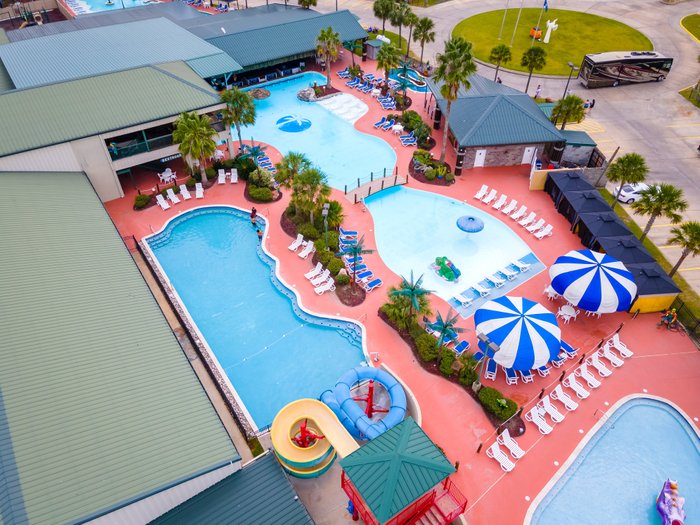 Camp Margaritaville RV Resort Breaux Bridge Pool Pictures & Reviews
