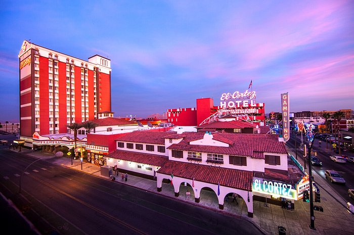 Another old-school Las Vegas Strip icon closes - TheStreet