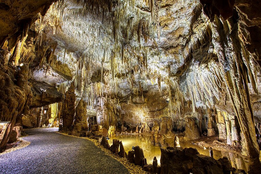 La Grotte De Domme image
