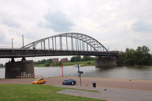 Arnhem review images