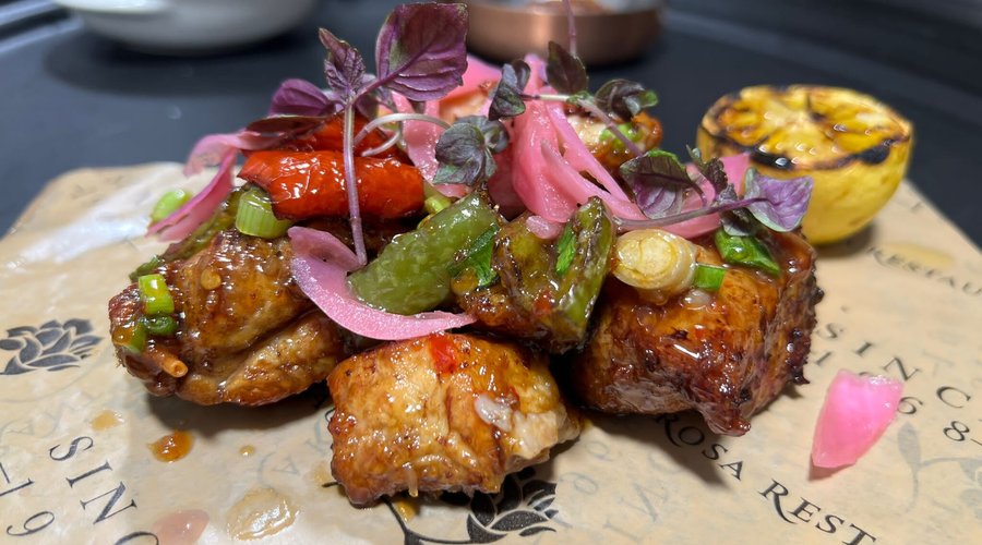 Masita de Puerco 
Cuban deep fried pork chunks, sweet chili, garlic soy and sweet peppers.