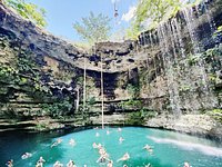 chichen itza cenote and valladolid all inclusive tour