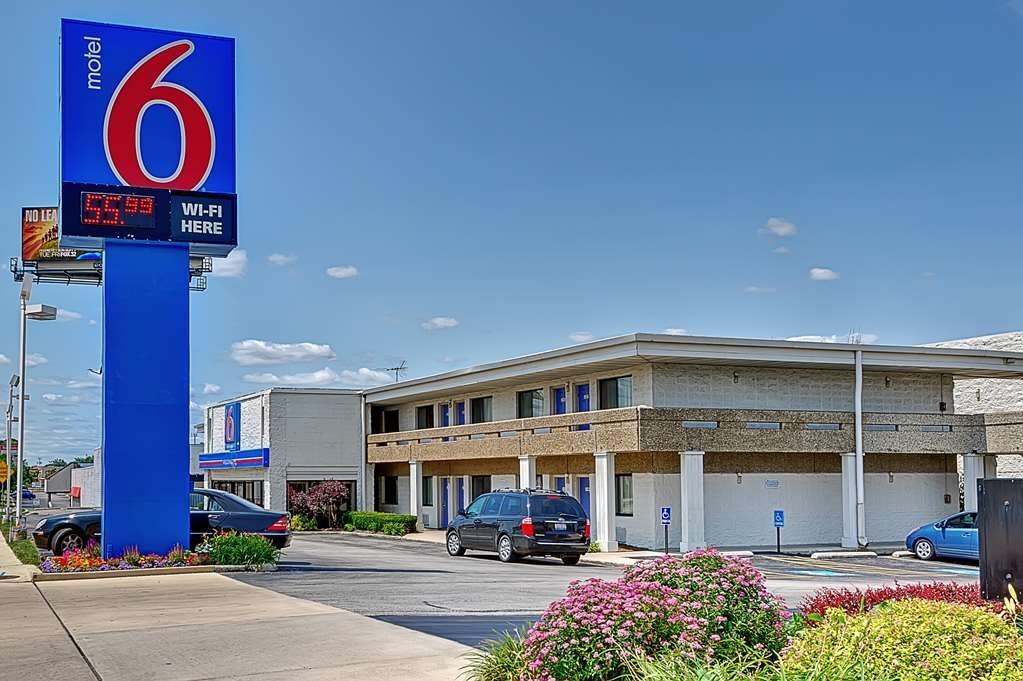 MOTEL 6 CHICAGO WEST VILLA PARK (AU104) 2022 Prices & Reviews (IL