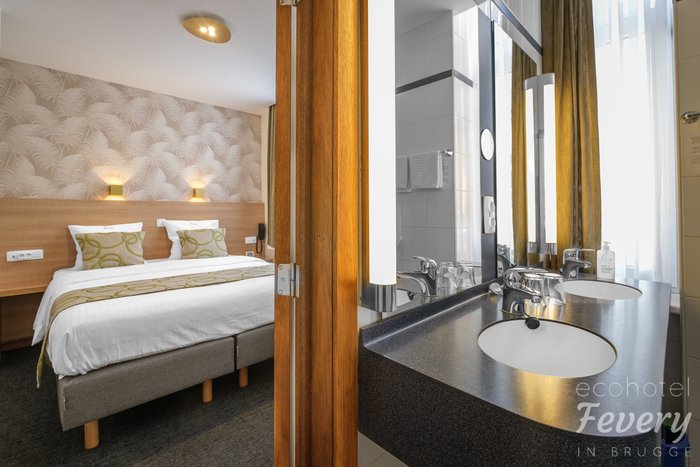 Europe's Hotel Bathrooms: What to Expect by Rick Steves