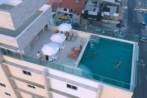 Piscina e praia