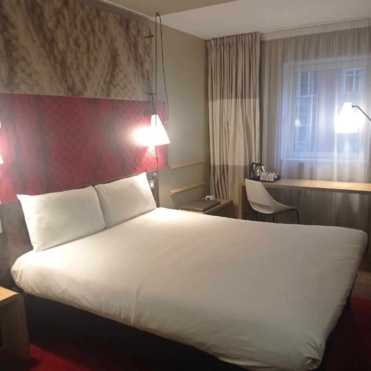 IBIS MANCHESTER CENTRE 96 PORTLAND STREET (NEW IBIS ROOMS) HOTEL ...