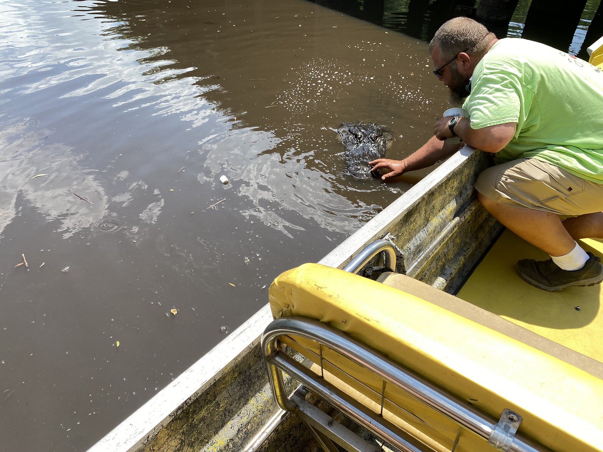 airboat swamp tour moss point ms