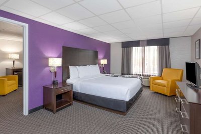 Hotel photo 19 of La Quinta Inn & Suites by Wyndham Clifton / Rutherford.