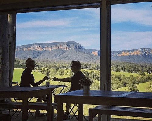 the best day trips from sydney