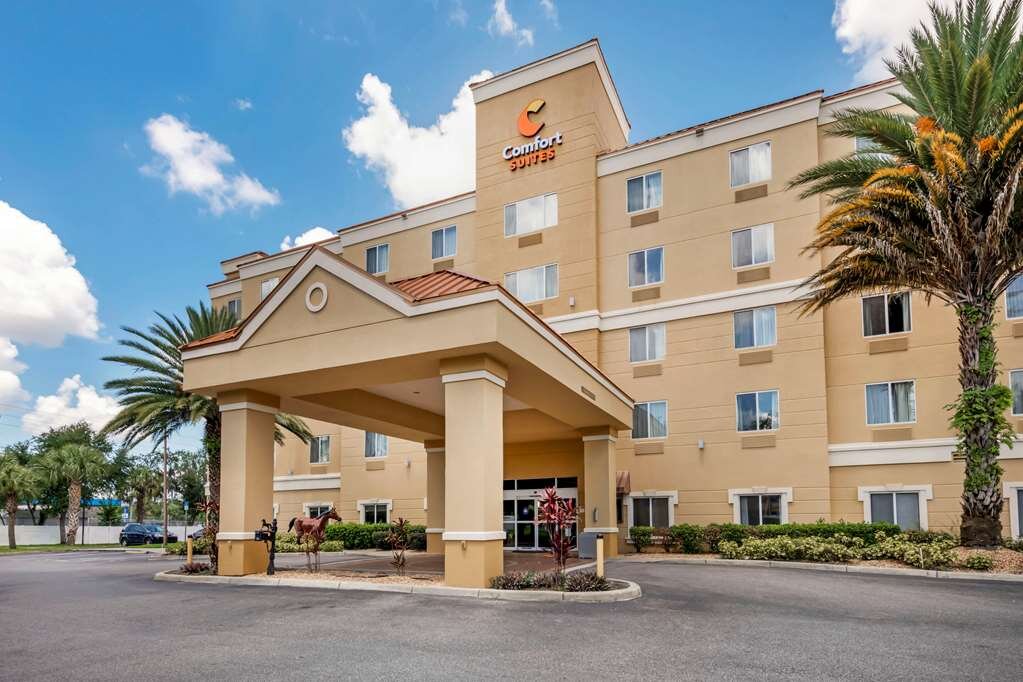 COMFORT SUITES OCALA NORTH AU 163 2022 Prices Reviews FL   Hotel Exterior 