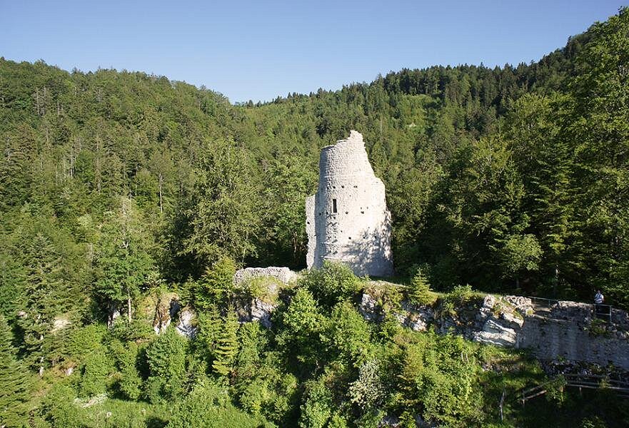 Ruines Du Château D'erguël image
