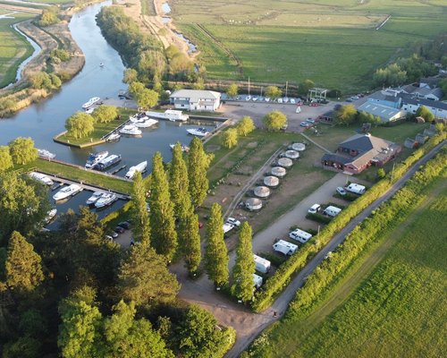 WAVENEY RIVER CENTRE - Updated 2024 Prices & Campground Reviews (Burgh ...