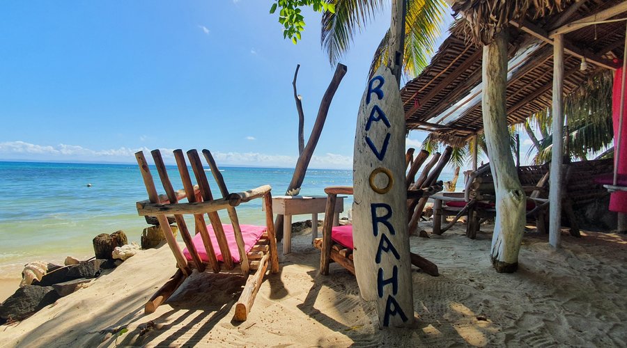 Beach bar de l ecolodge le Ravoraha 