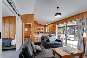 Room & Suite