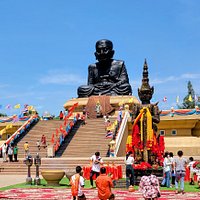 Huay Mongkol Temple, Hua Hin