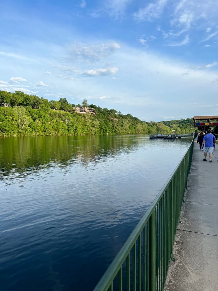 Hilton Promenade at Branson Landing Restaurant: Pictures & Reviews ...