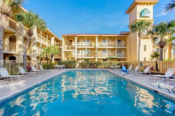 HOWARD JOHNSON BY WYNDHAM AIRPORT FLORIDA MALL $54 ($̶8̶0̶