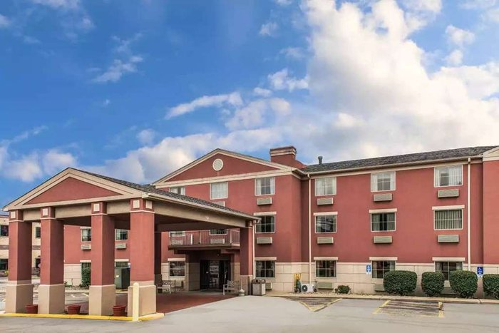 WINGATE BY WYNDHAM WEST MIFFLIN - Updated 2024 Prices & Hotel Reviews (PA)