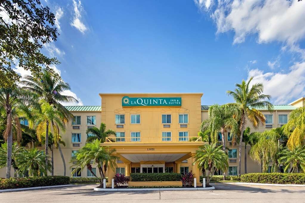 Sawgrass Mills Sunrise FL Hotels