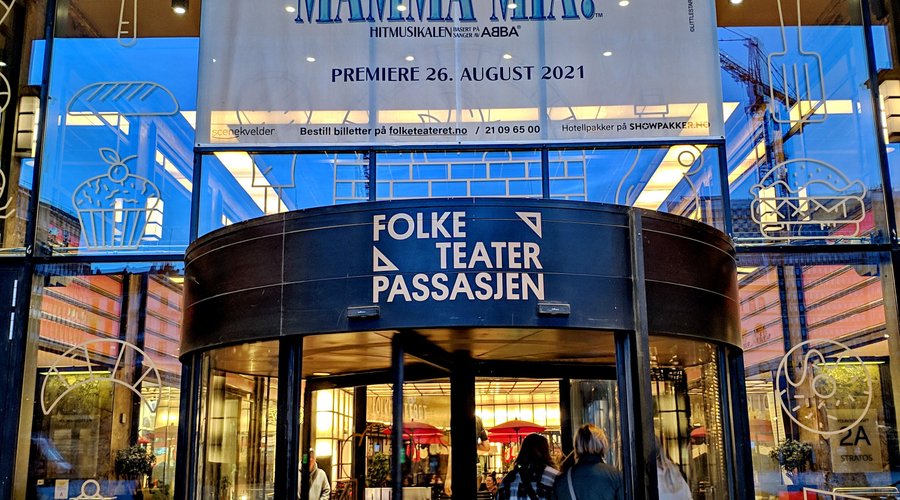Folketeaterpassasjen
