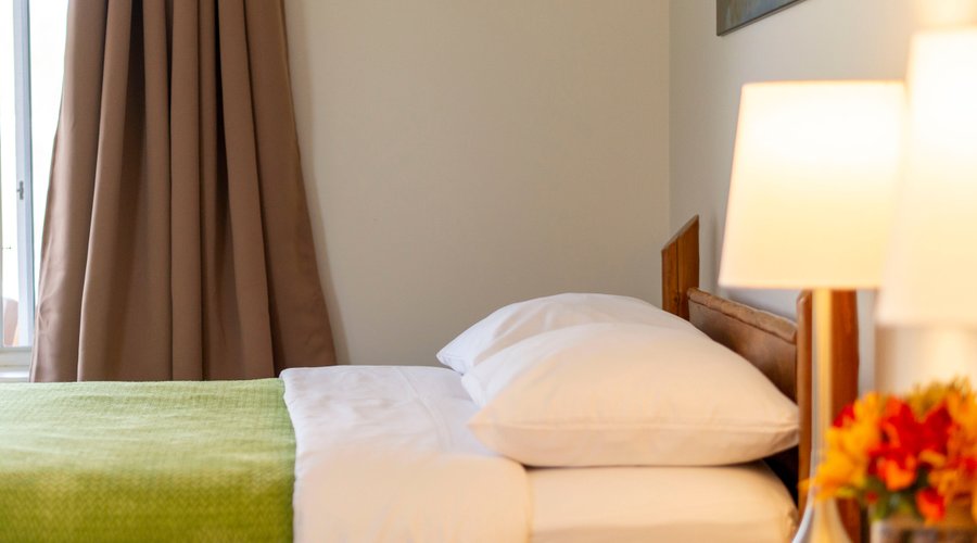 Standard room with two double beds