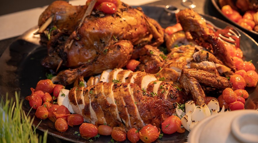 Grand Seafood Buffet
All you can eat all items from the full price of THB 1,200.

Highlight: 
Fresh seafood, Live cooking stations, Pasta & Pizza, Cheese, Sushi, a selection of dessert and more.