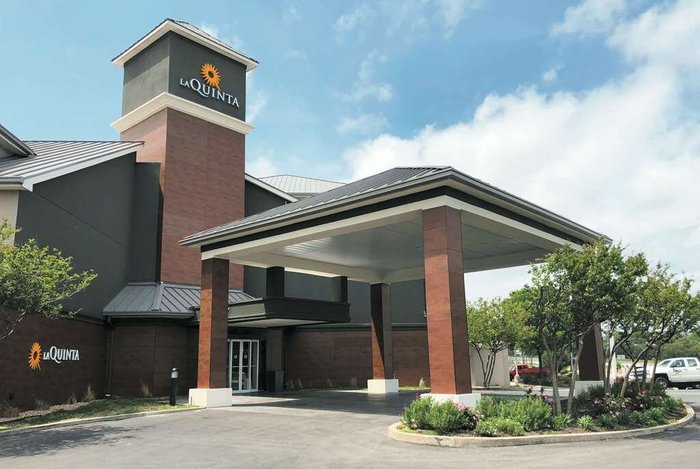 LA QUINTA INN & SUITES BY WYNDHAM AUSTIN AIRPORT $94 ($̶1̶0̶4̶ ...